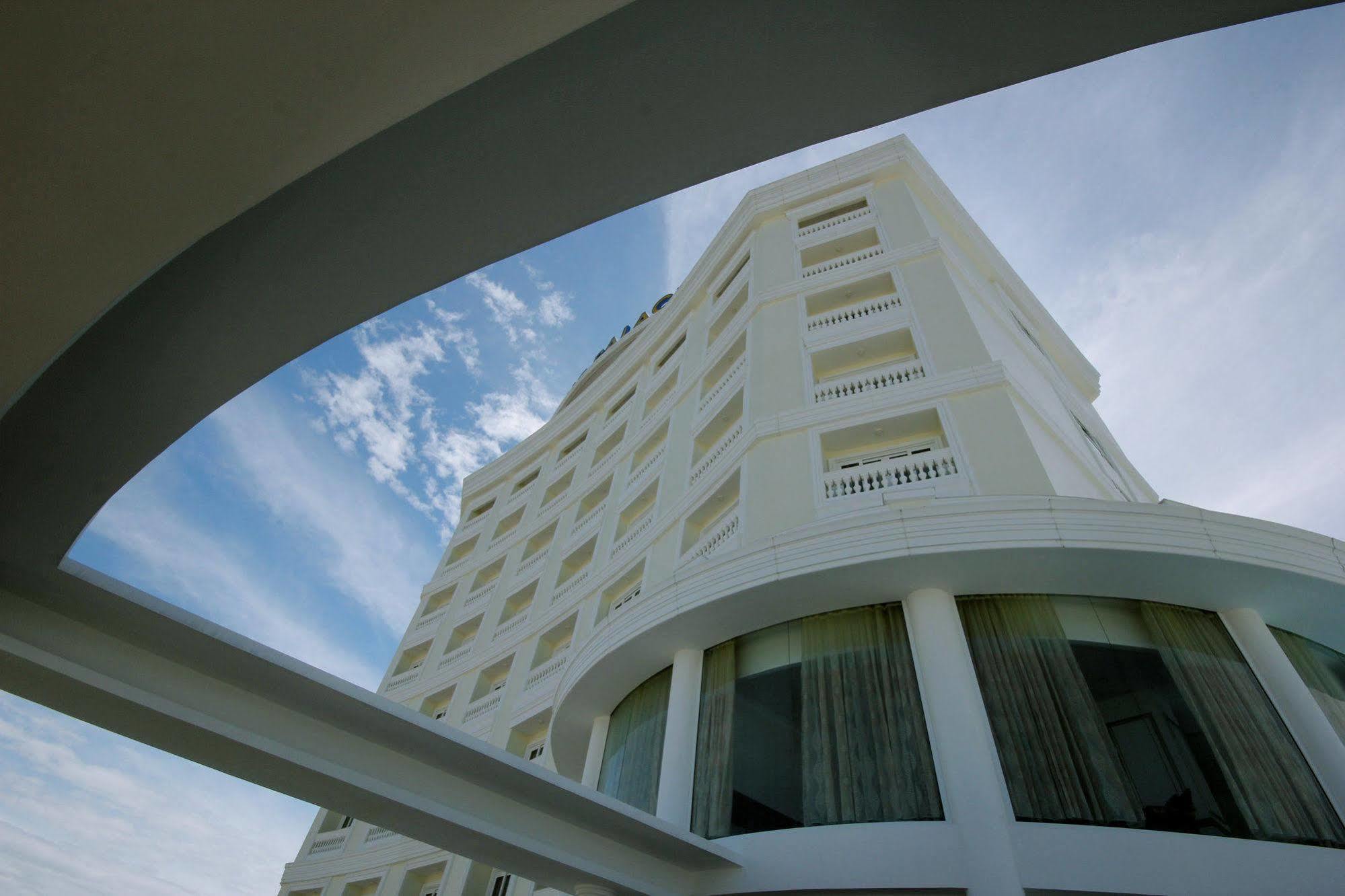 Nha Trang Palace Hotel Exteriör bild